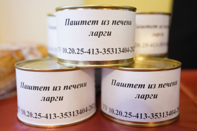 Canned liver of aquatic mammals presented at the meeting of the VNIRO Tasting Council