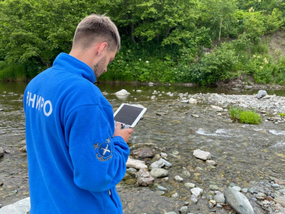 VNIRO employees are assessing the power of Pacific salmon approaches to spawning rivers in the Sakhalin Region using unmanned aerial vehicles (UAVs)